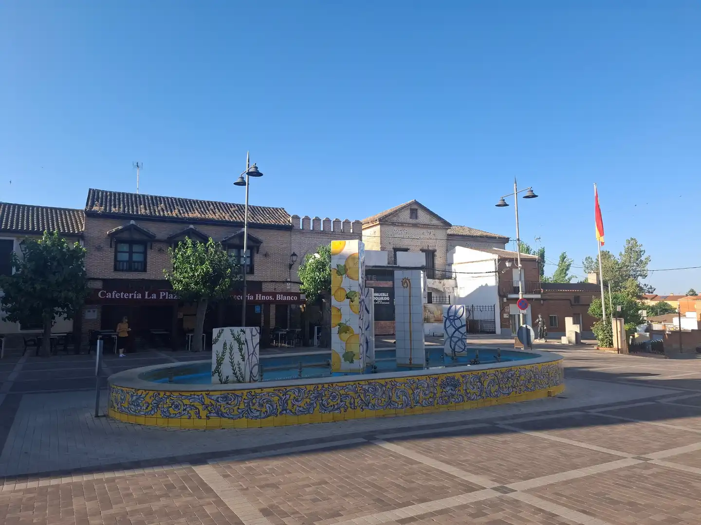 Vista exterior de Piso en venta en Cazalegas con Aire acondicionado, Calefacción y Terraza