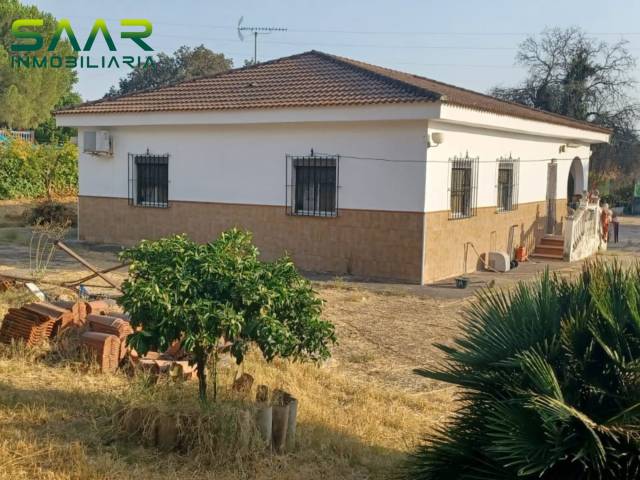 Casa-chalet en Venta en Castilblanco de los Arroyos