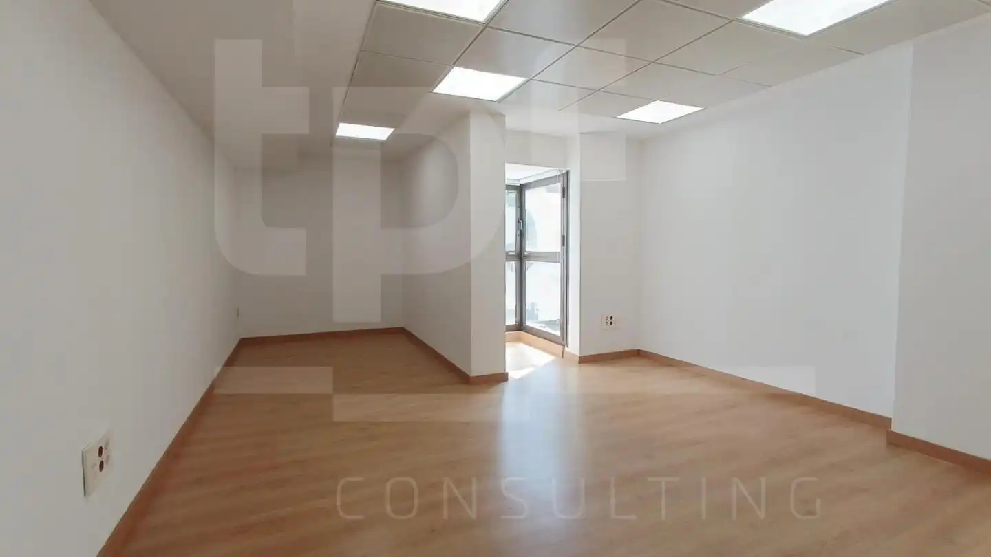 Office space with lift to rent in Del Poeta Querol, imagen 9