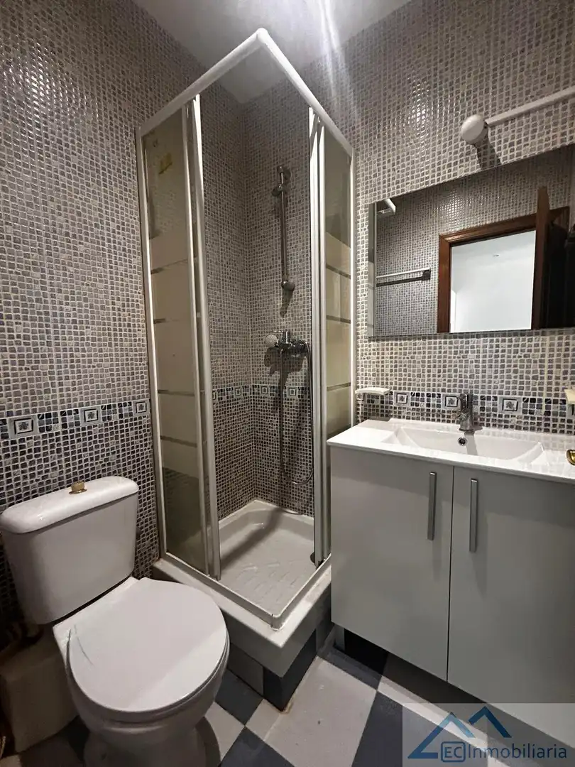 Bany de Apartament de lloguer en Puerto Chico
