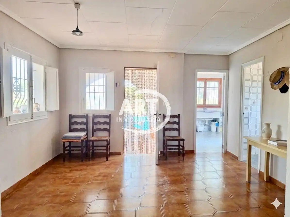 Außenansicht von Haus oder Chalet zum Verkauf in Bétera mit Privatgarten, Terrasse und Abstellraum
