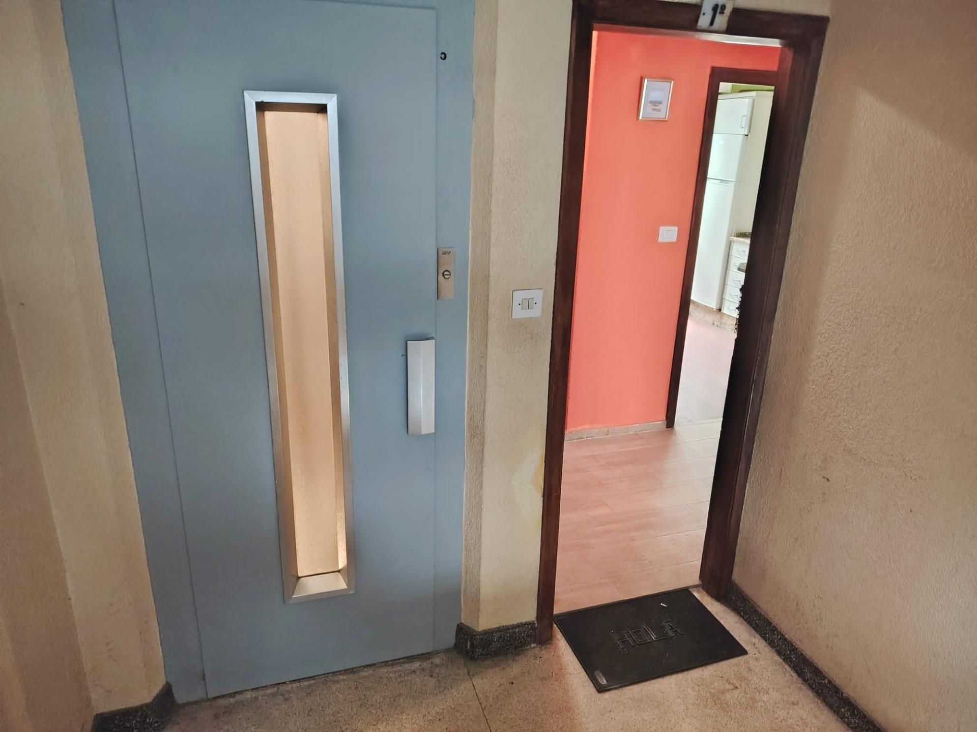 Apartamento en venta en Redondela con Calefacción