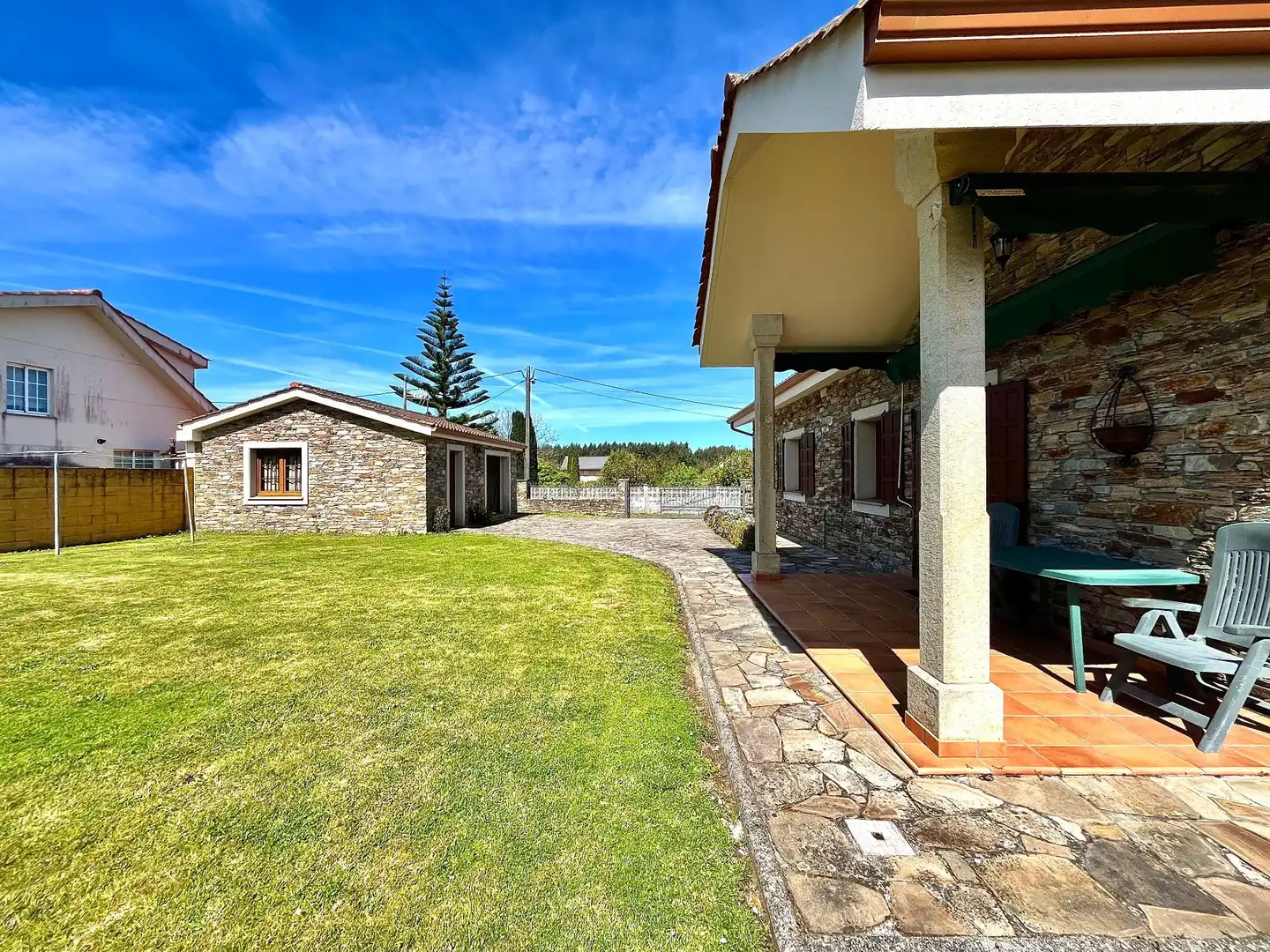 Außenansicht von Haus oder Chalet zum Verkauf in Valdoviño mit Heizung, Privatgarten und Abstellraum