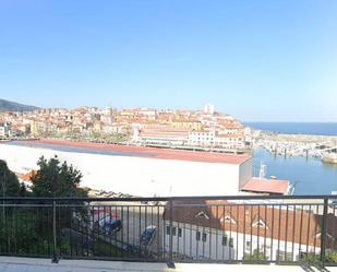 Vista exterior de Dúplex en venda en Bermeo amb Calefacció i Traster