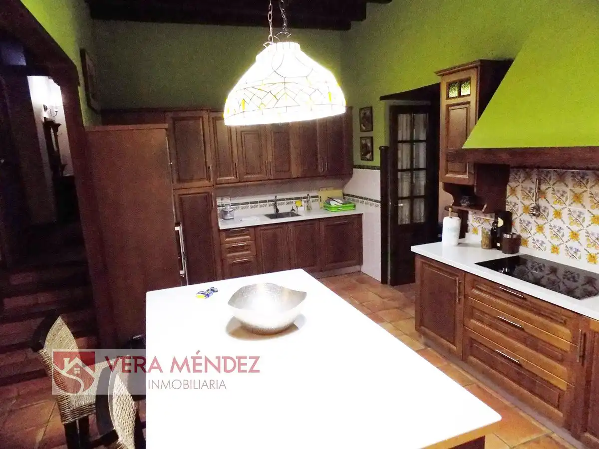 Cuina de Casa o xalet en venda en Santa Cruz de la Palma amb Terrassa i Moblat