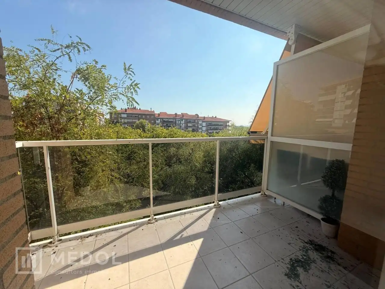 Appartamento con terrazza in affitto a Calle Carles Riba, imagen 4