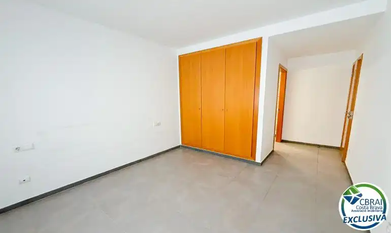 Dúplex en venta en Figueres con Terraza y Piscina comunitaria