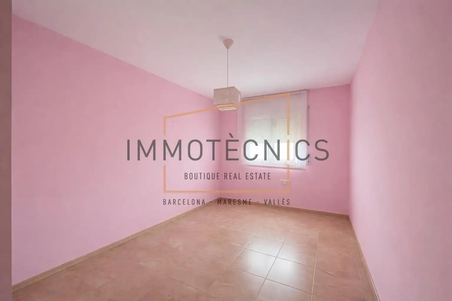 Habitación de Ático en venta en Tordera con Aire acondicionado, Calefacción y Balcón