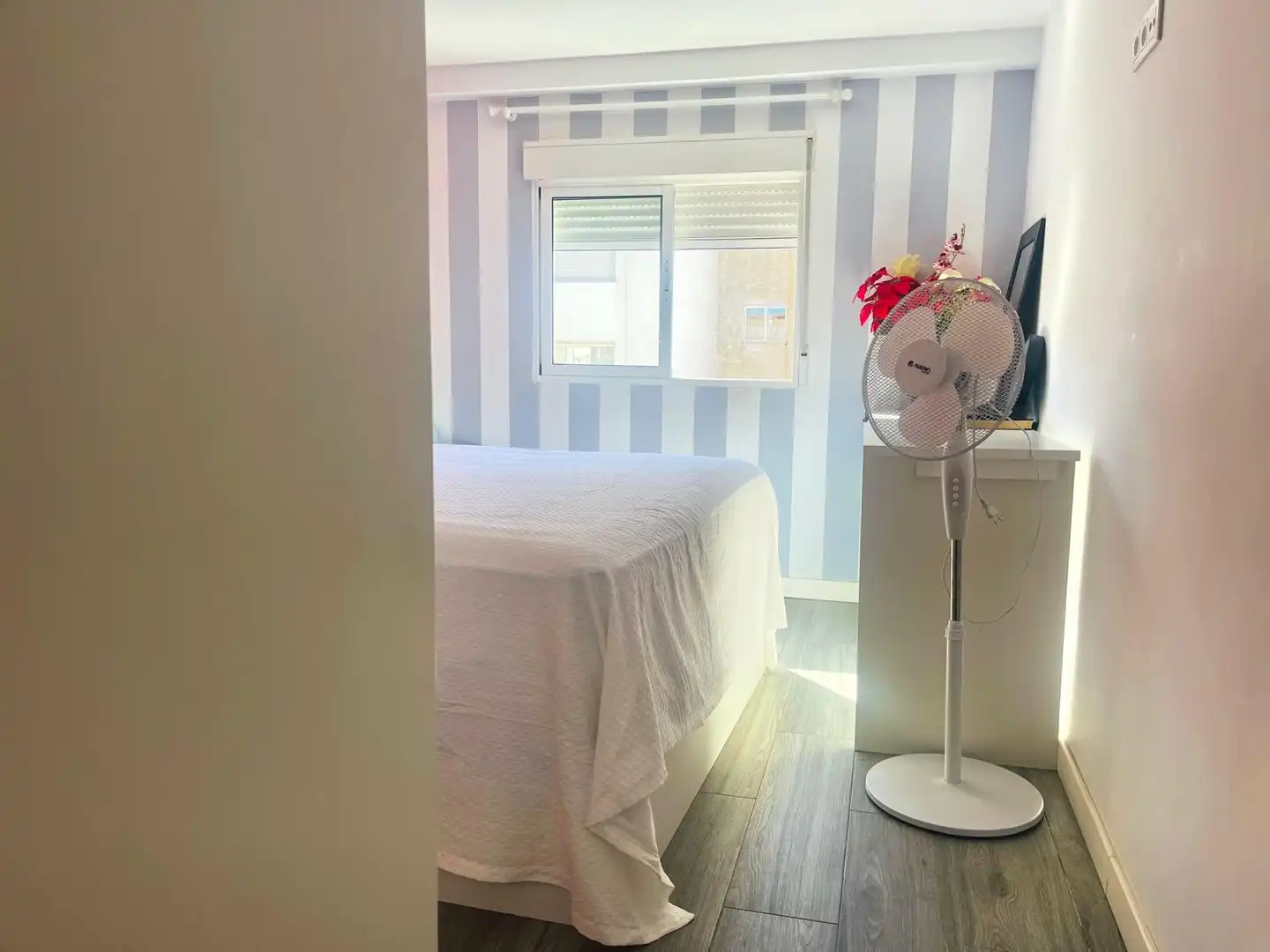 Dormitori de Pis en venda en Gandia amb Calefacció, Moblat i Balcó
