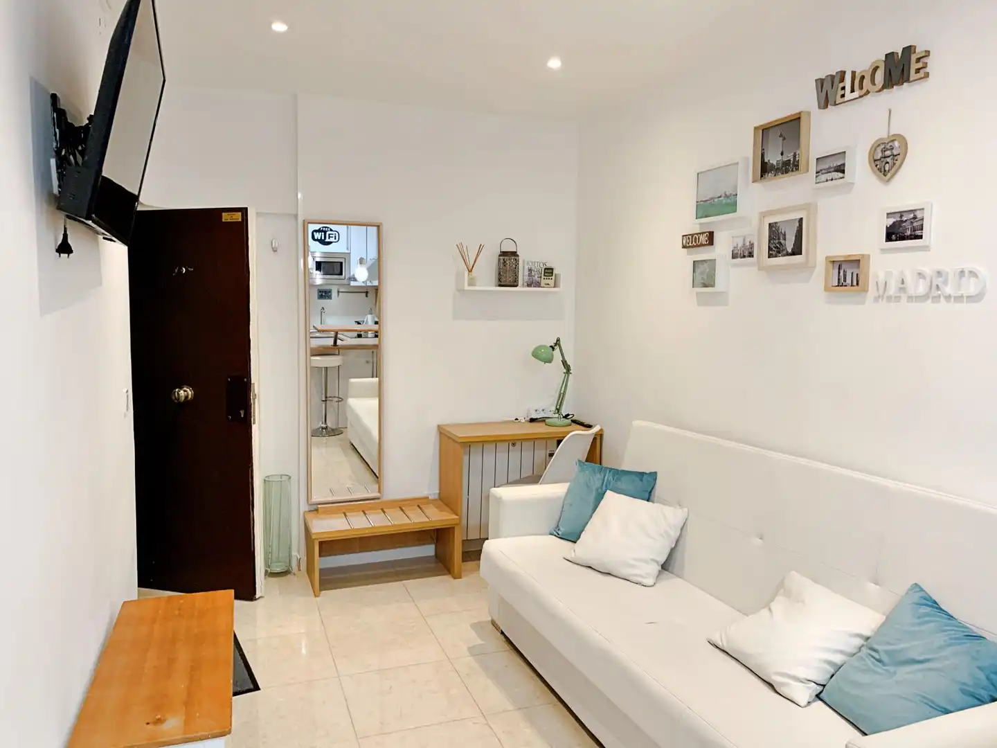 Sala de estar de Piso en venta en Madrid con Calefacción, Terraza y Amueblado