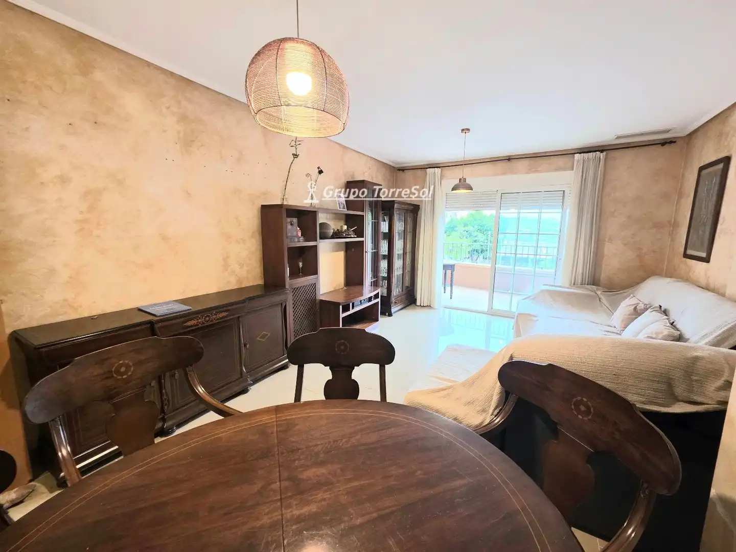 Habitación de Piso en venta en Elche / Elx con Aire acondicionado, Calefacción y Terraza