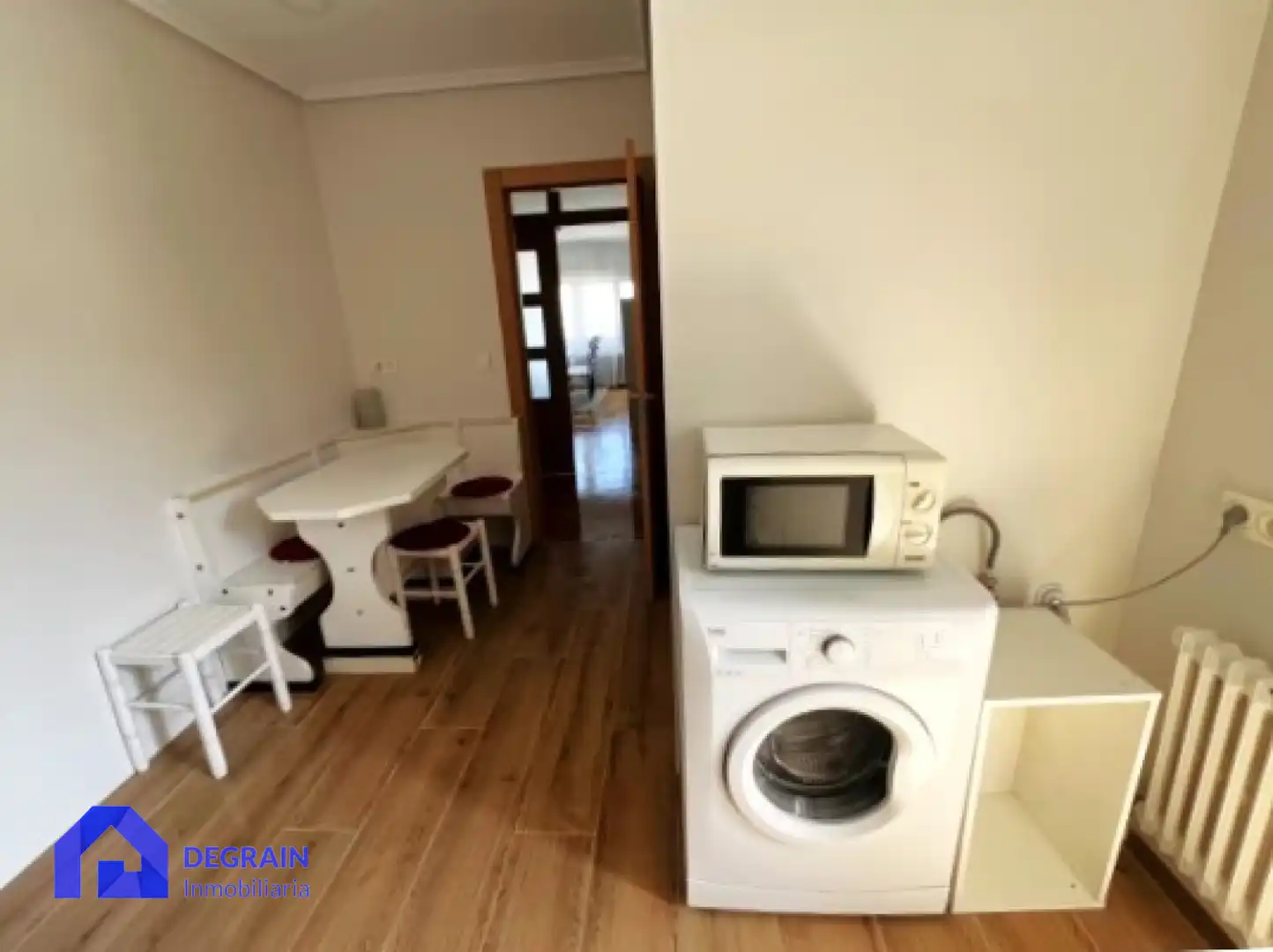 Cocina de Piso en venta en Oviedo  con Calefacción, Terraza y Trastero