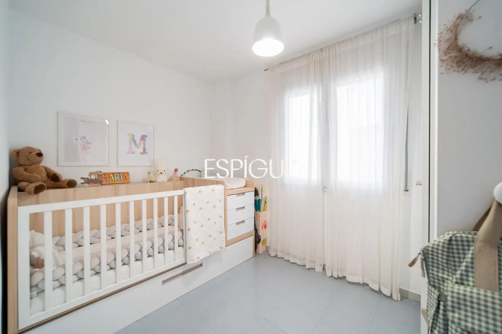 Habitación de Piso en venta en Girona Capital con Aire acondicionado, Calefacción y Terraza