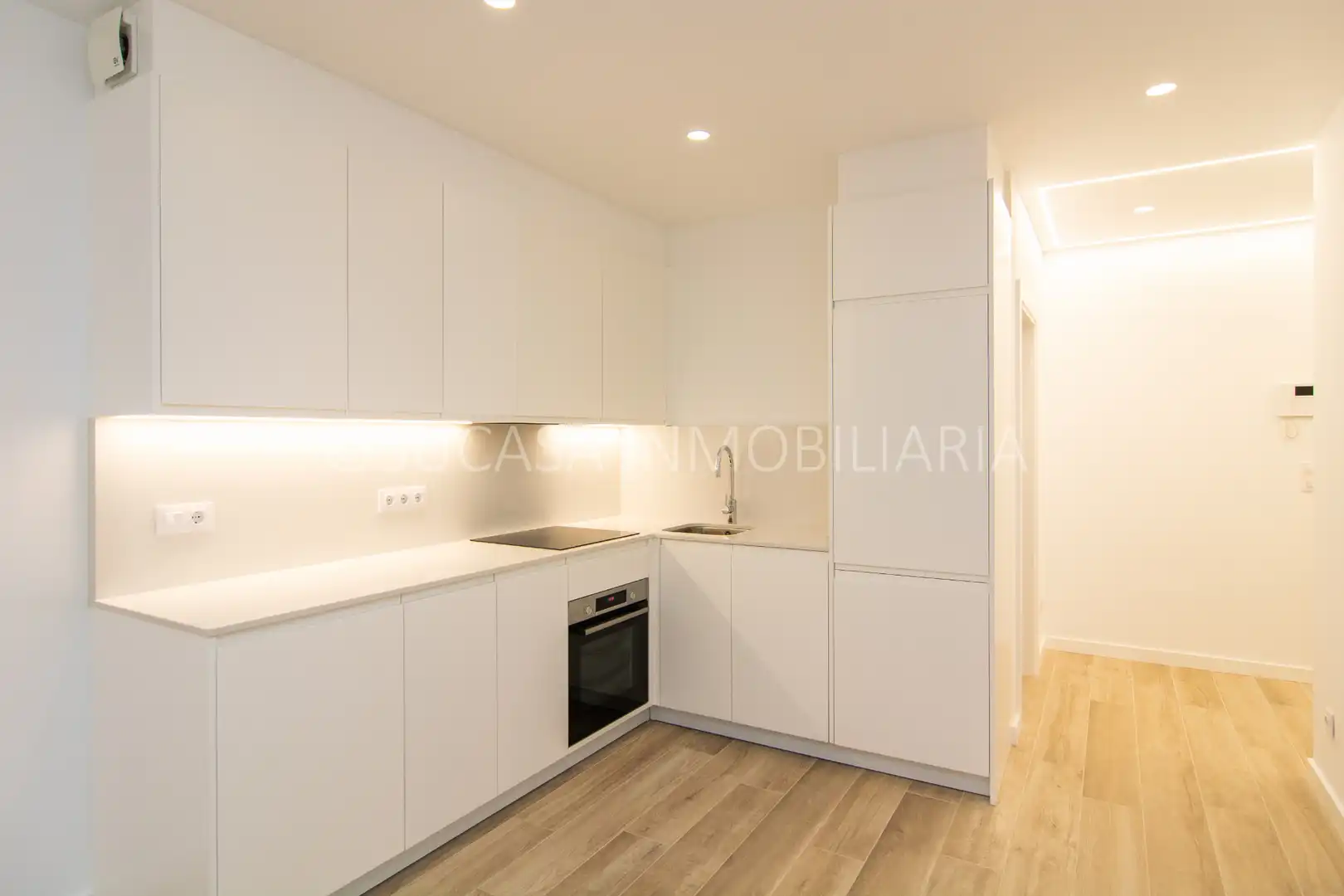 Kitchen of Flat for sale in A Coruña Capital   with Heating, Oven and Microwave