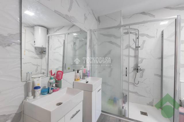 Casa adosada en Venta en Centro - Sagrario