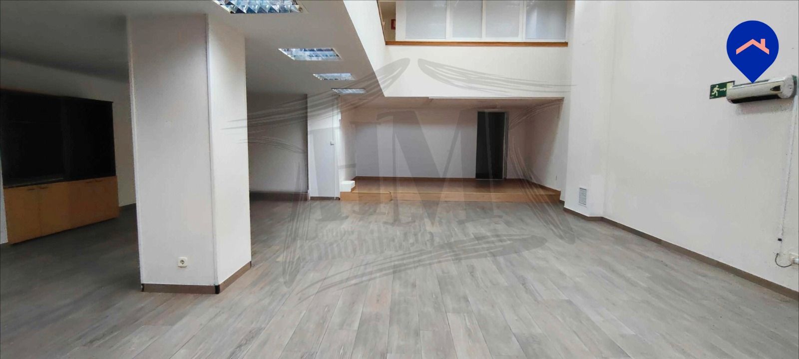 Premises for sale in  Madrid Capital  with Air Conditioner, Heating and Parquet flooring