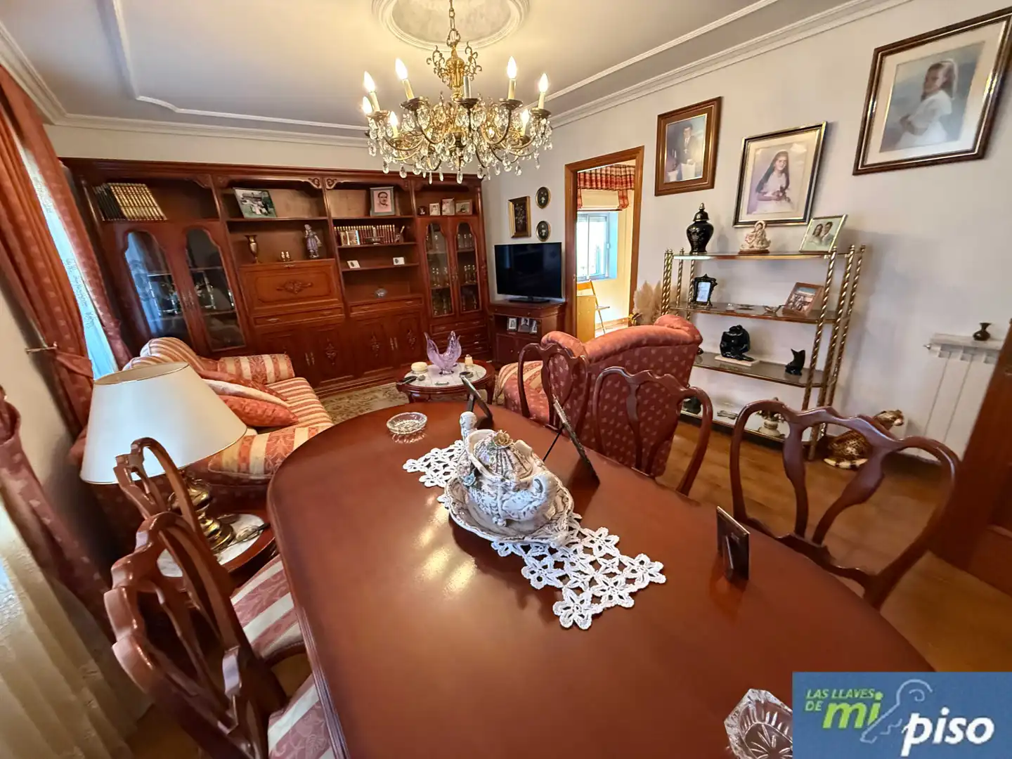 Comedor de Casa o chalet en venta en Valladolid con Calefacción, Jardín privado y Parquet