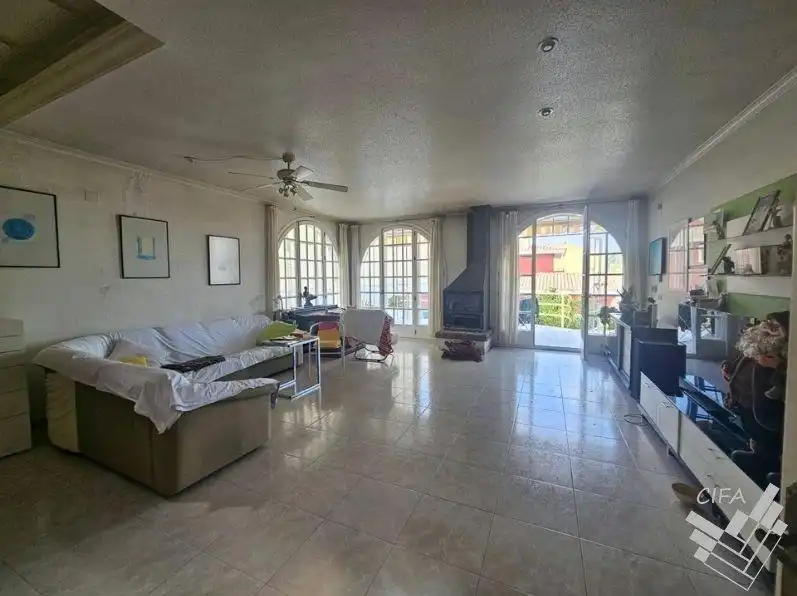 Sala de estar de Casa o chalet en venta en Càlig con Calefacción, Jardín privado y Amueblado