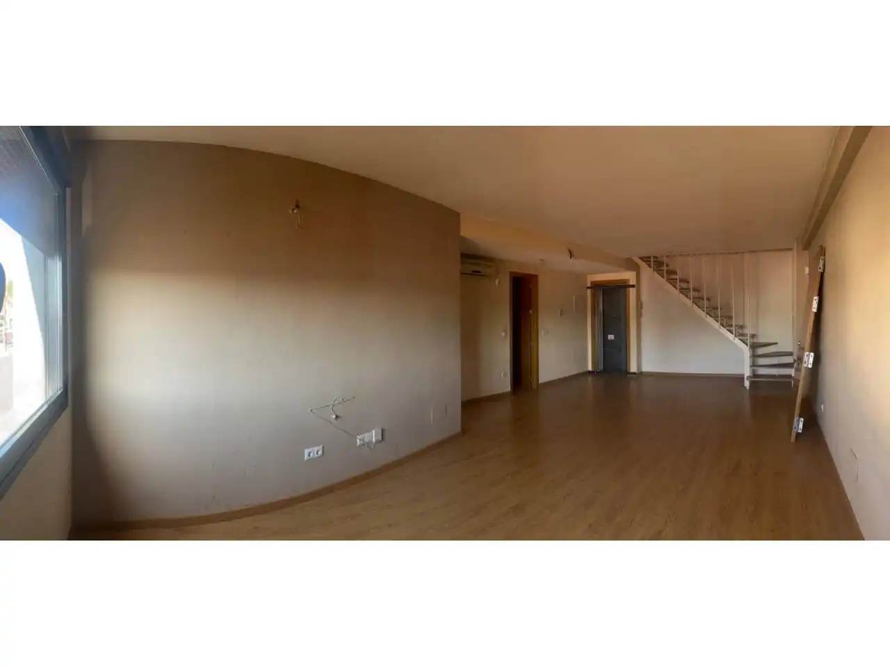 Wohnzimmer von Maisonette zum Verkauf in Bargas