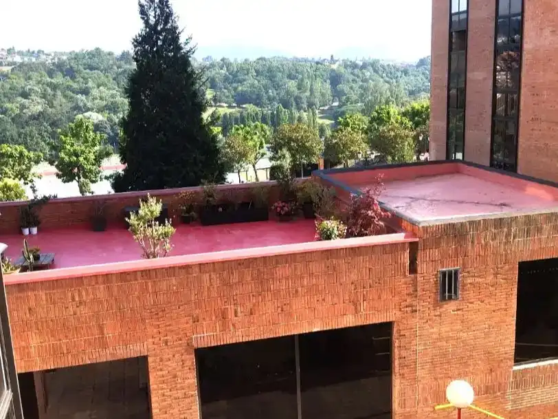 Terraza de Piso en venta en Oviedo  con Jardín privado, Parquet y Trastero