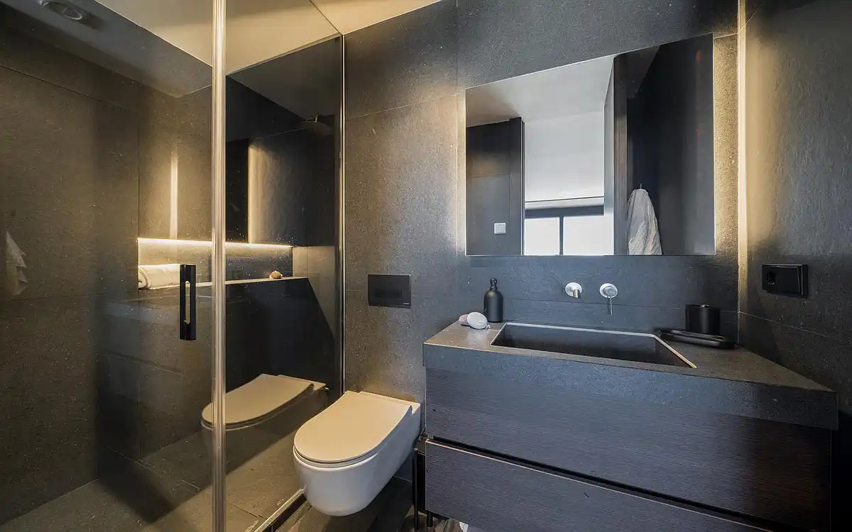 Baño de Ático en venta en Alfarnate con Aire acondicionado