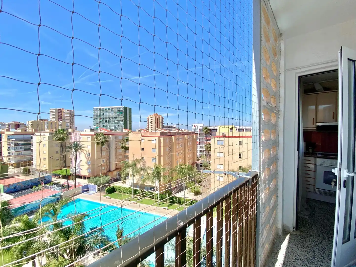 Exterior view of Flat for sale in La Pobla de Farnals  with Air Conditioner, Private garden and Balcony