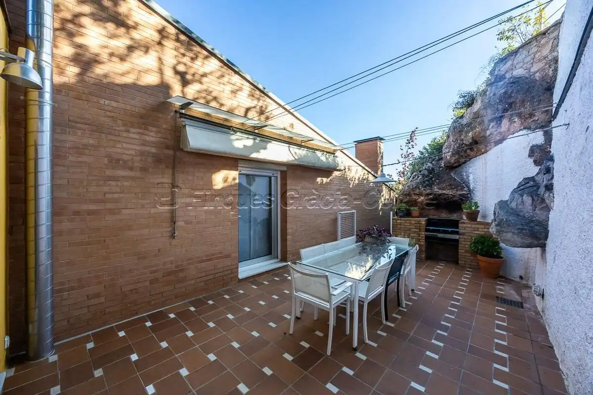 Terrassa de Casa o xalet en venda en Castellar del Vallès amb Calefacció, Jardí privat i Terrassa
