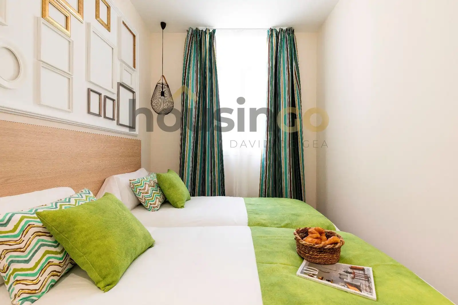 Bedroom of Flat for rent in Madrid  with Air Conditioner, Heating and Terrace