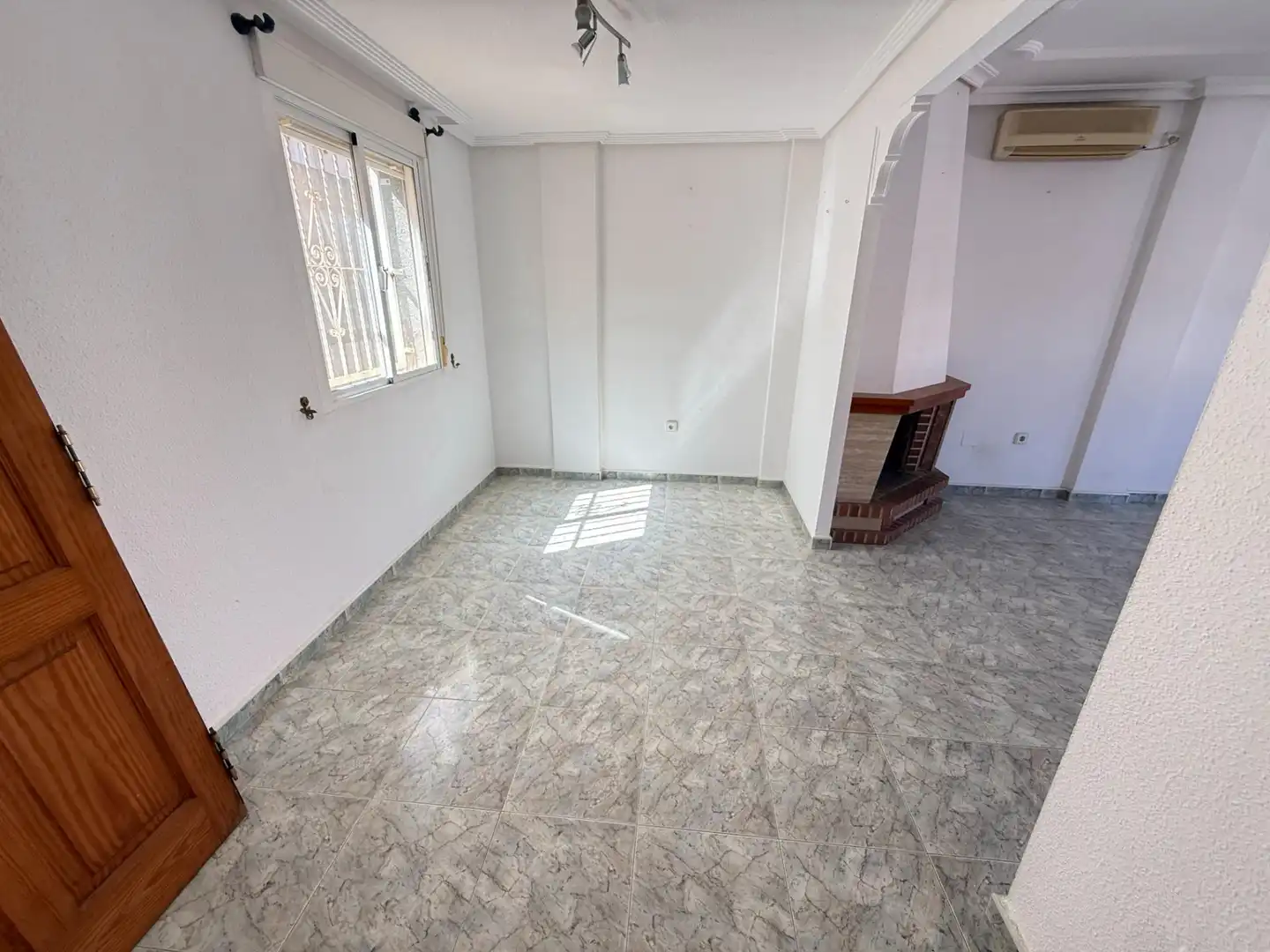Casa o xalet en venda en San Miguel de Salinas amb Jardí privat i Piscina comunitària