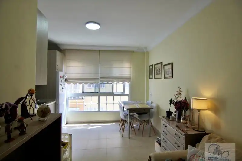 Sala d'estar de Pis en venda en Santa Cruz de Tenerife amb Moblat