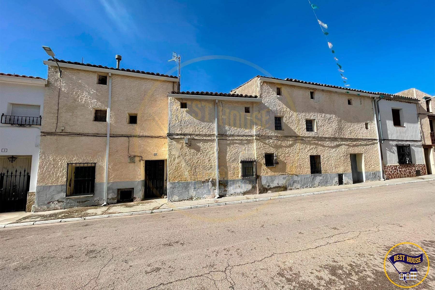 Country house for sale in Campos del Paraíso