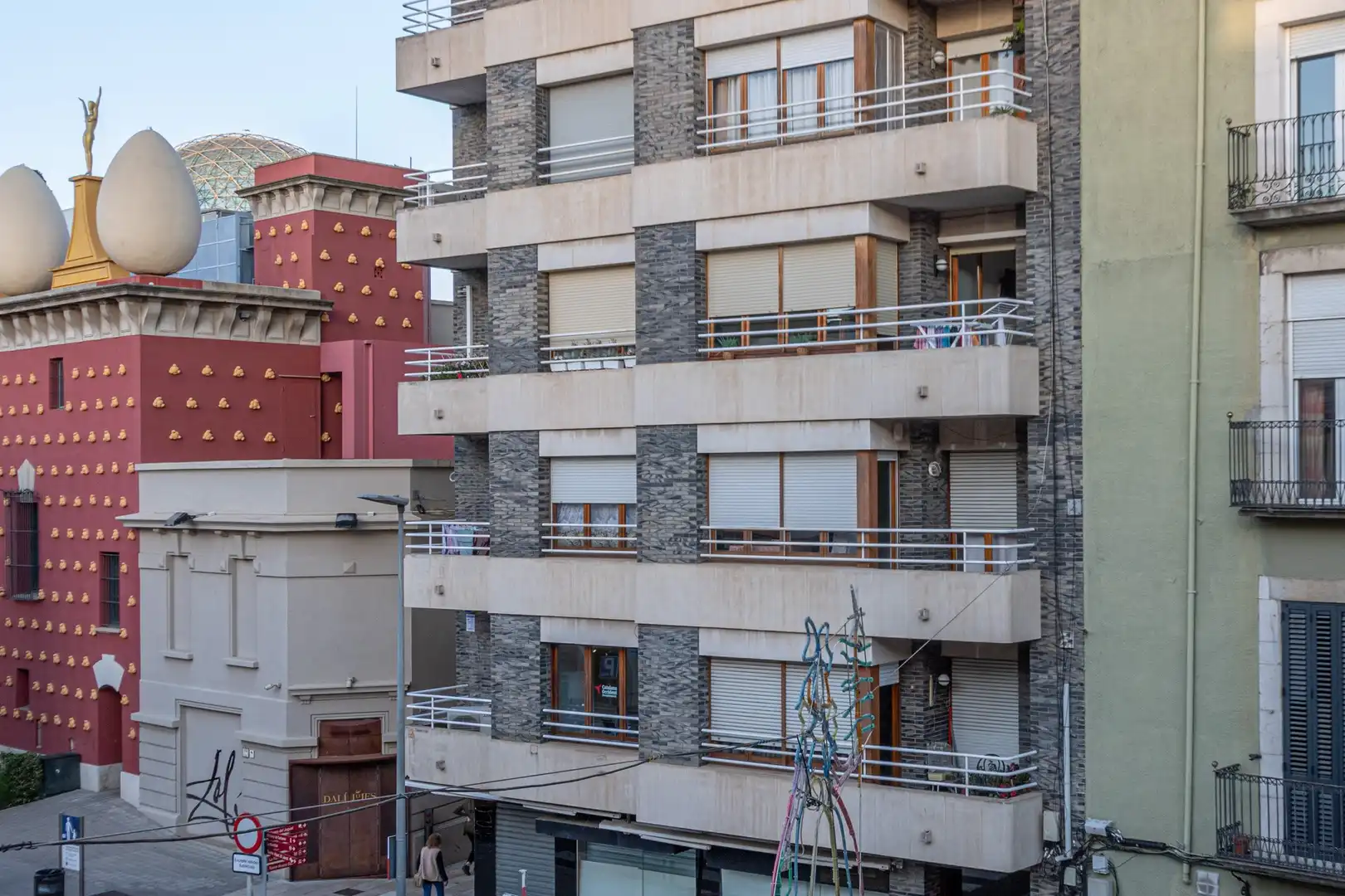 Exterior view of Attic for sale in Figueres  with Heating, Terrace and Furnished