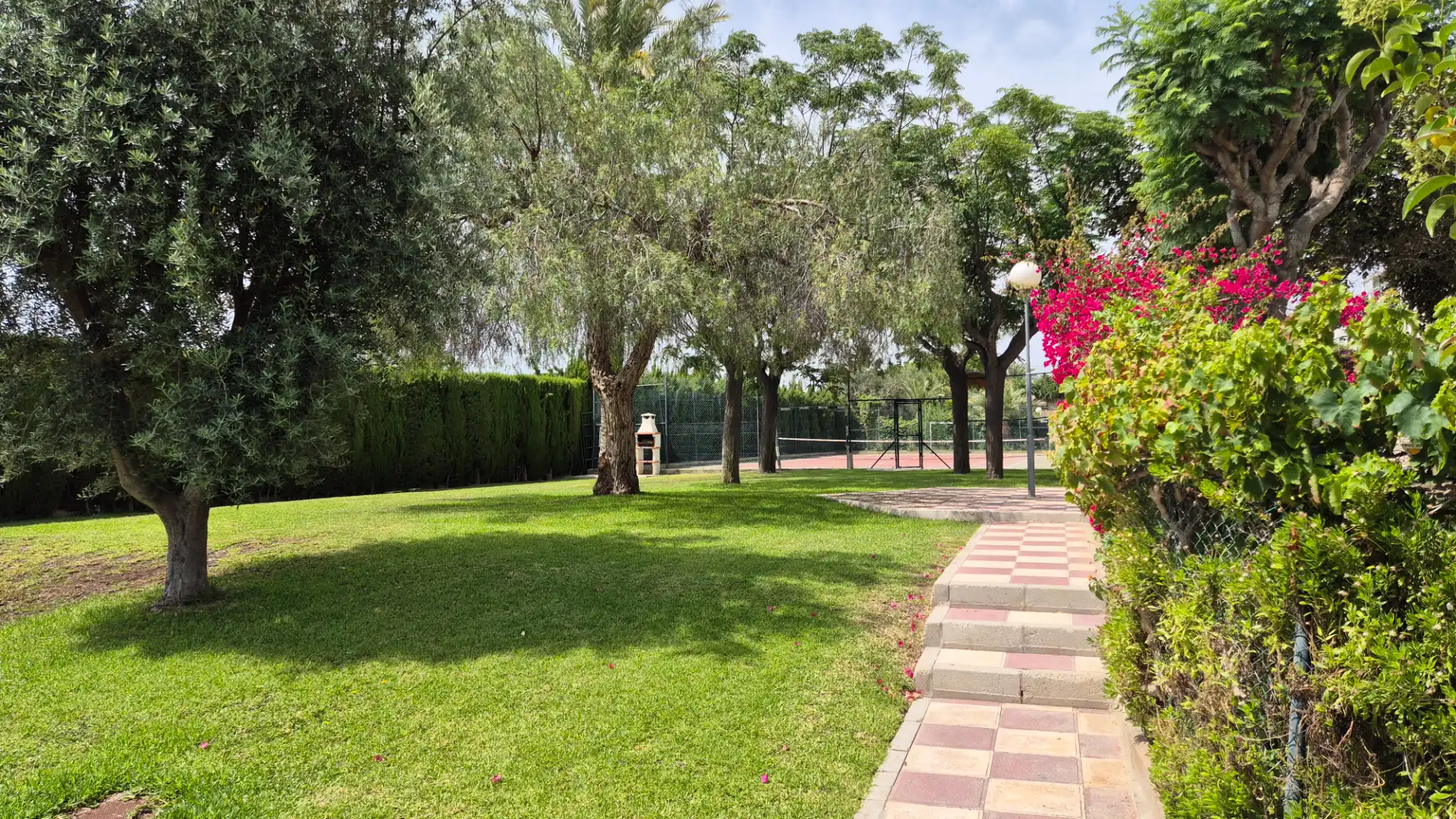 Garden of Detached homes for sale in Elche / Elx  with Air Conditioner, Heating and Terrace