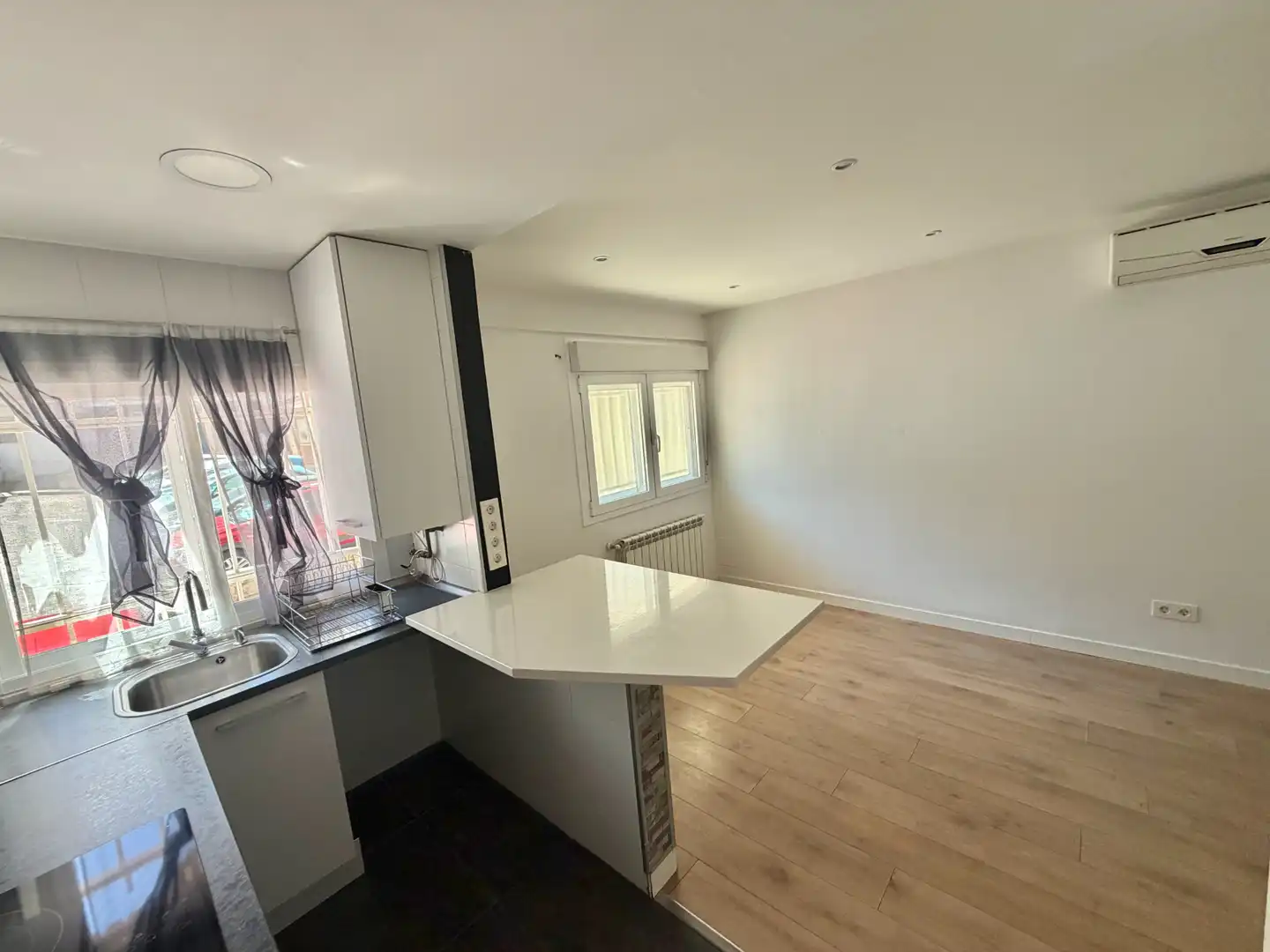 Piso con ascensor en venta en Calle de Salas Barbadillo, imagen 14