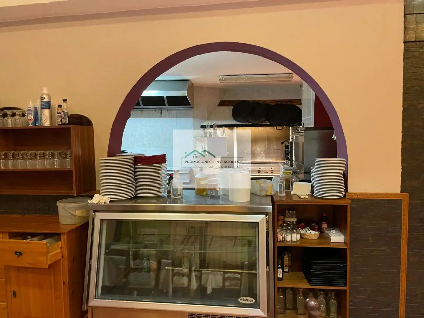 Local en venda en Almodóvar del Pinar amb Terrassa i Moblat