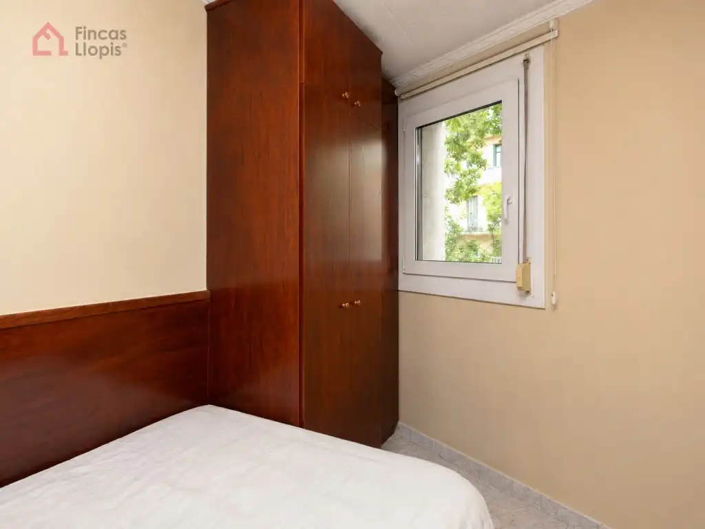 Bedroom of Flat for sale in Barcelona  with Terrace