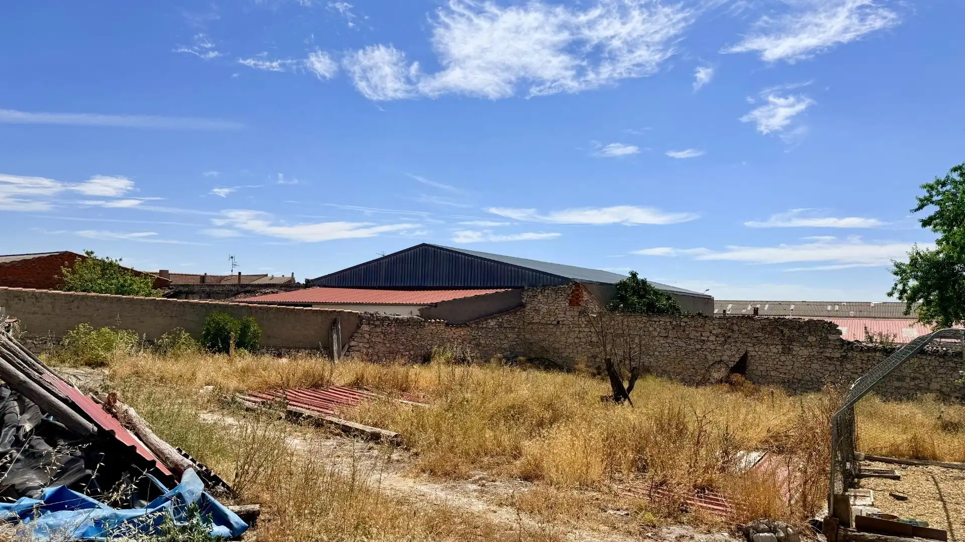 Nau industrial en venda en Olombrada