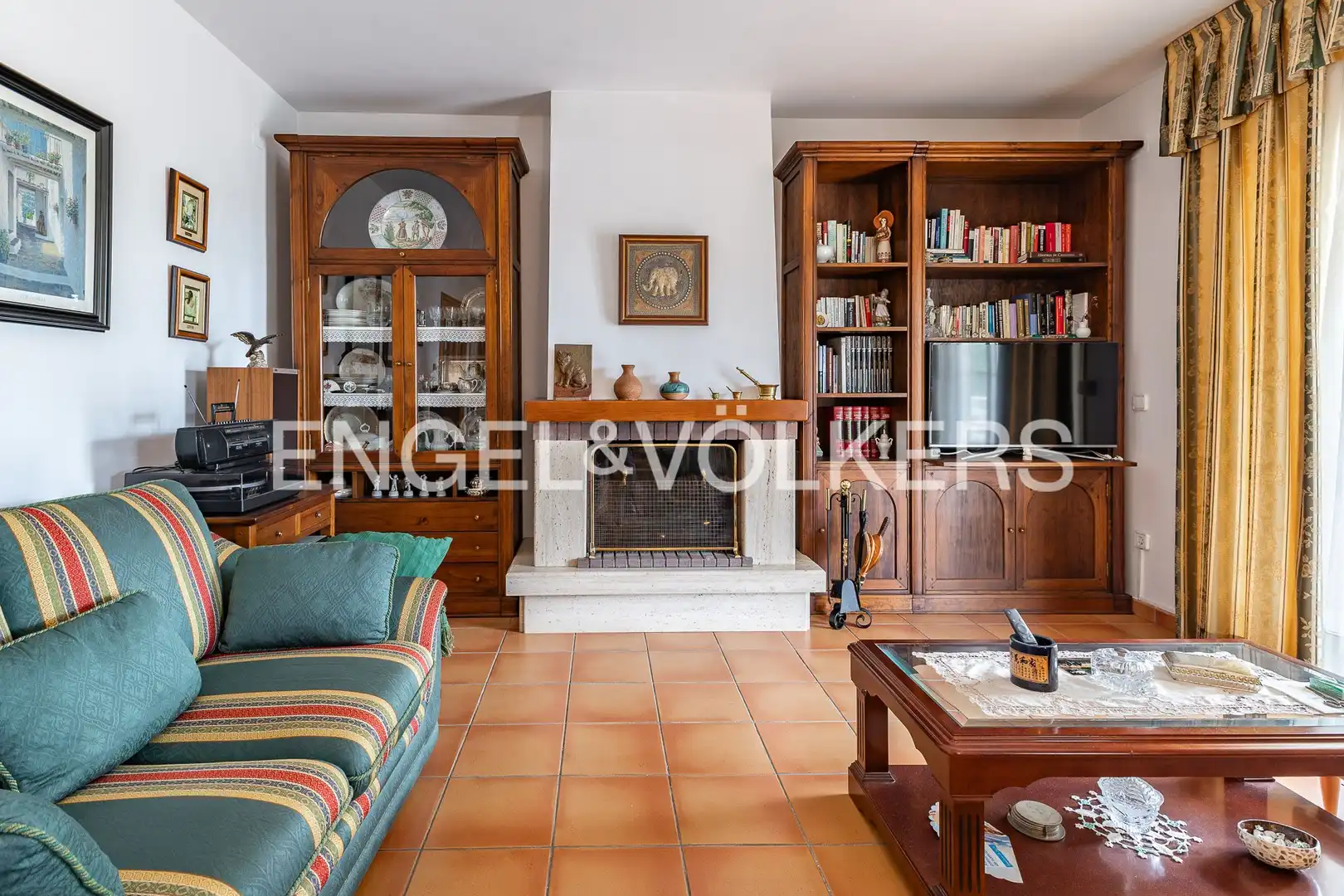 Living room of Houses for sale in Sant Cebrià de Vallalta  with Heating, Private garden and Balcony