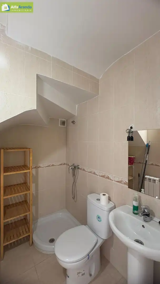 Baño de Casa adosada en venta en Aranda de Duero con Calefacción y Terraza