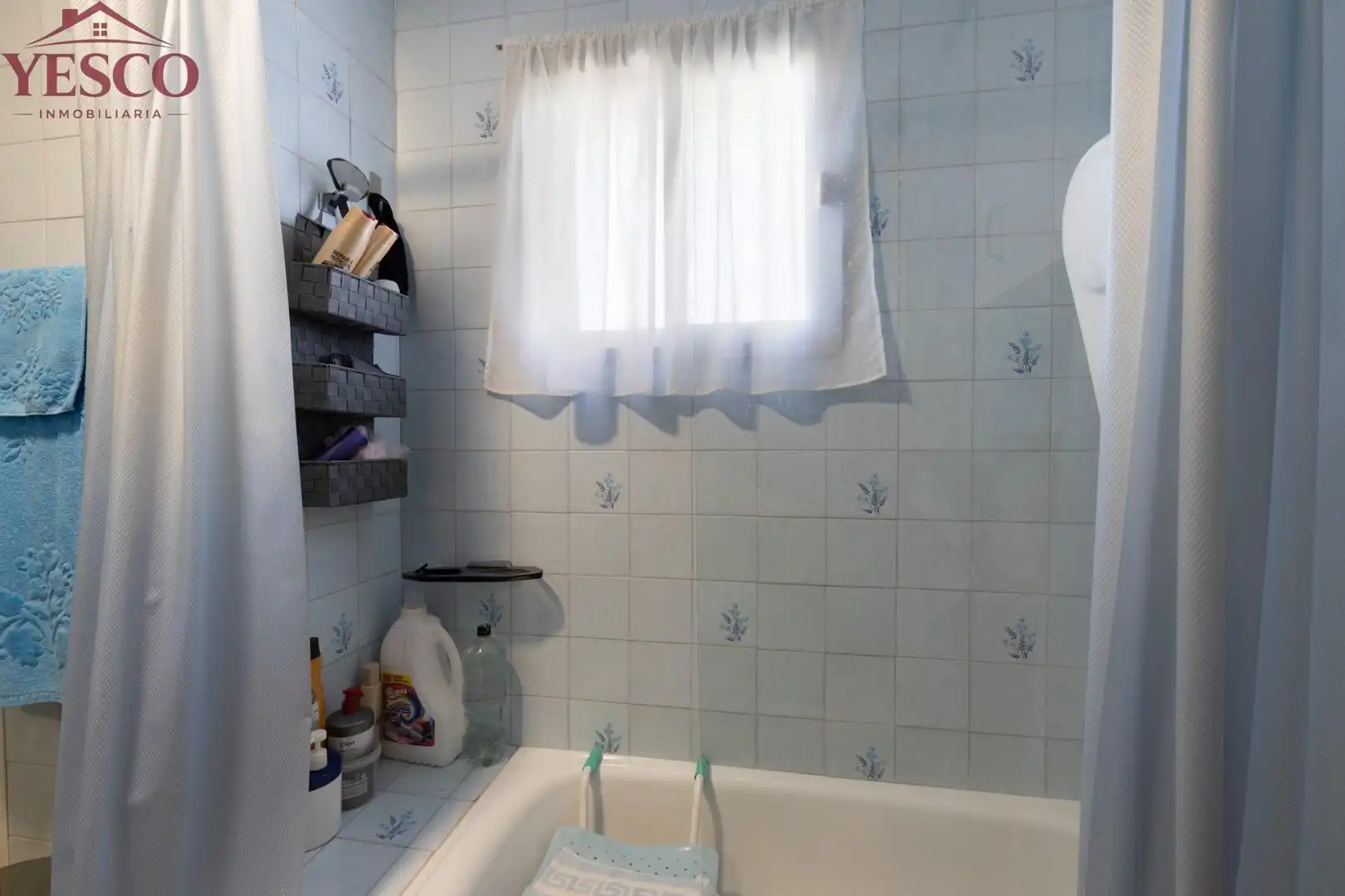 Baño de Casa adosada en venta en Víznar con Jardín privado, Terraza y Piscina