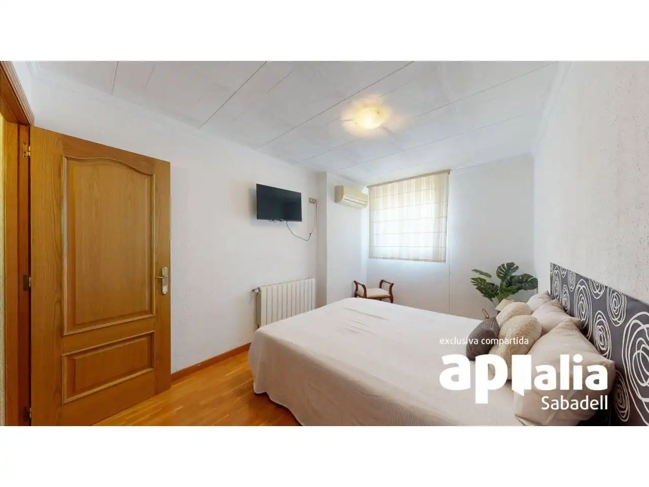 Habitación de Piso en venta en Badia del Vallès con Aire acondicionado, Calefacción y Parquet