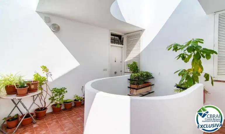 Terrassa de Apartament en venda en Roses amb Terrassa i Moblat