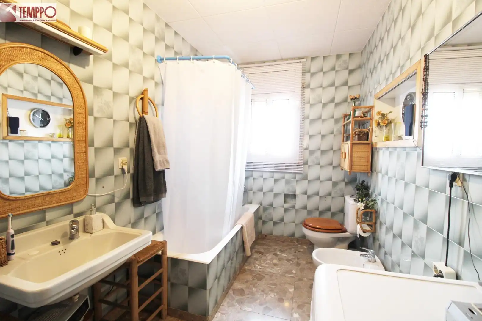 Bany de Casa o xalet en venda en La Bisbal del Penedès amb Calefacció, Jardí privat i Terrassa