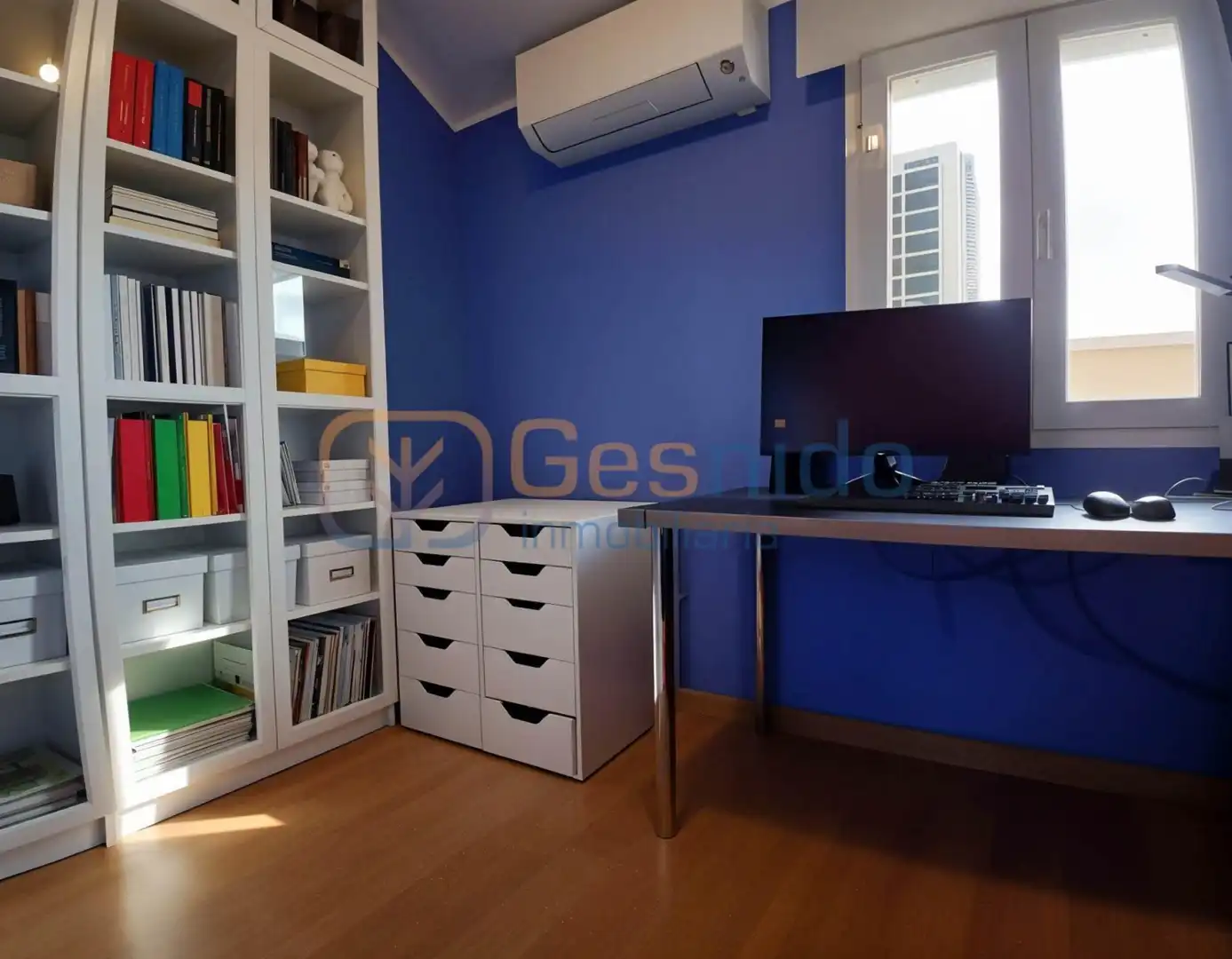 Wohnung zum Verkauf in Espirdo mit Heizung, Parkett und Terrasse