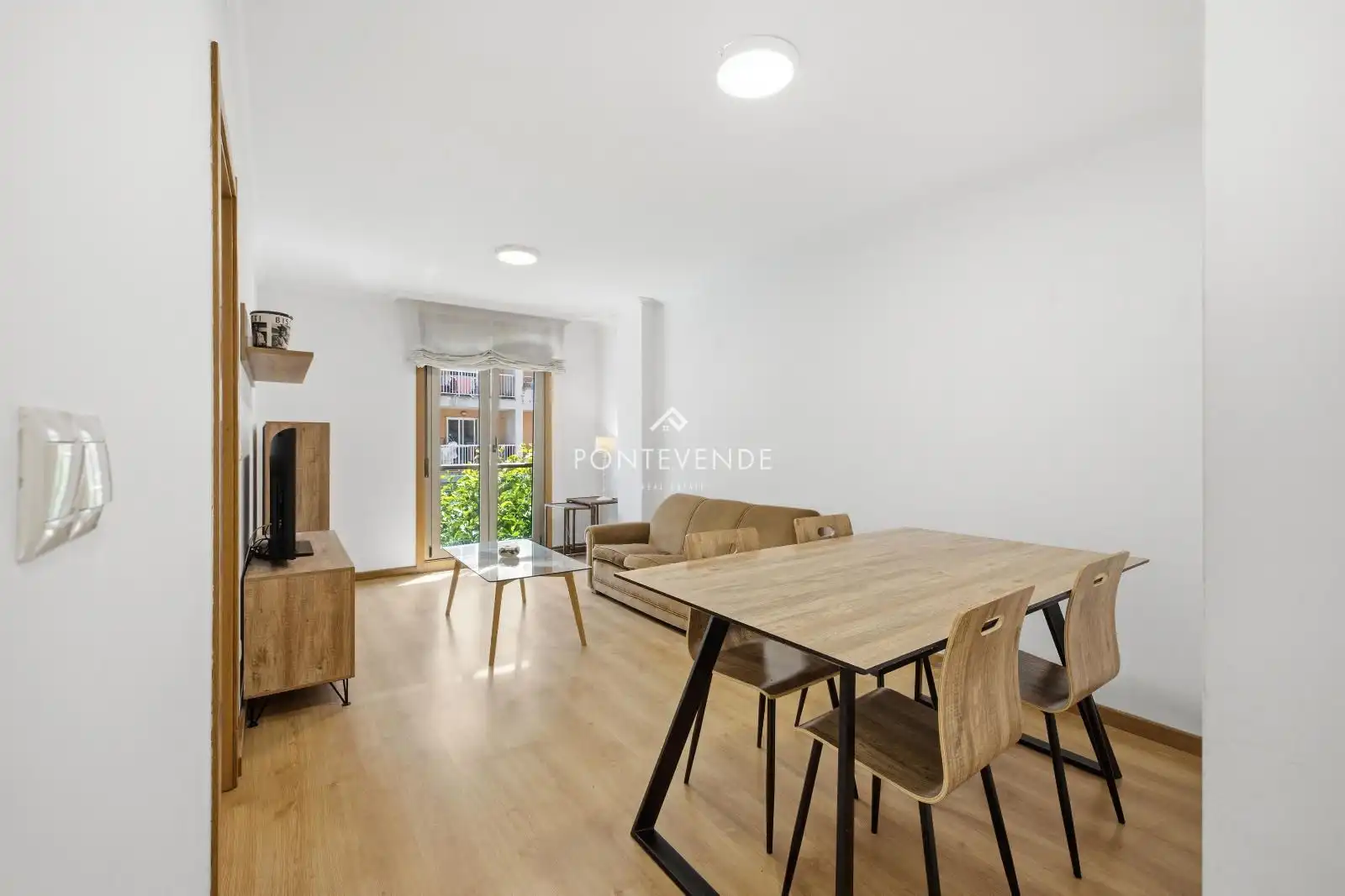 Vista exterior de Piso en venta en Poio con Calefacción, Parquet y Trastero