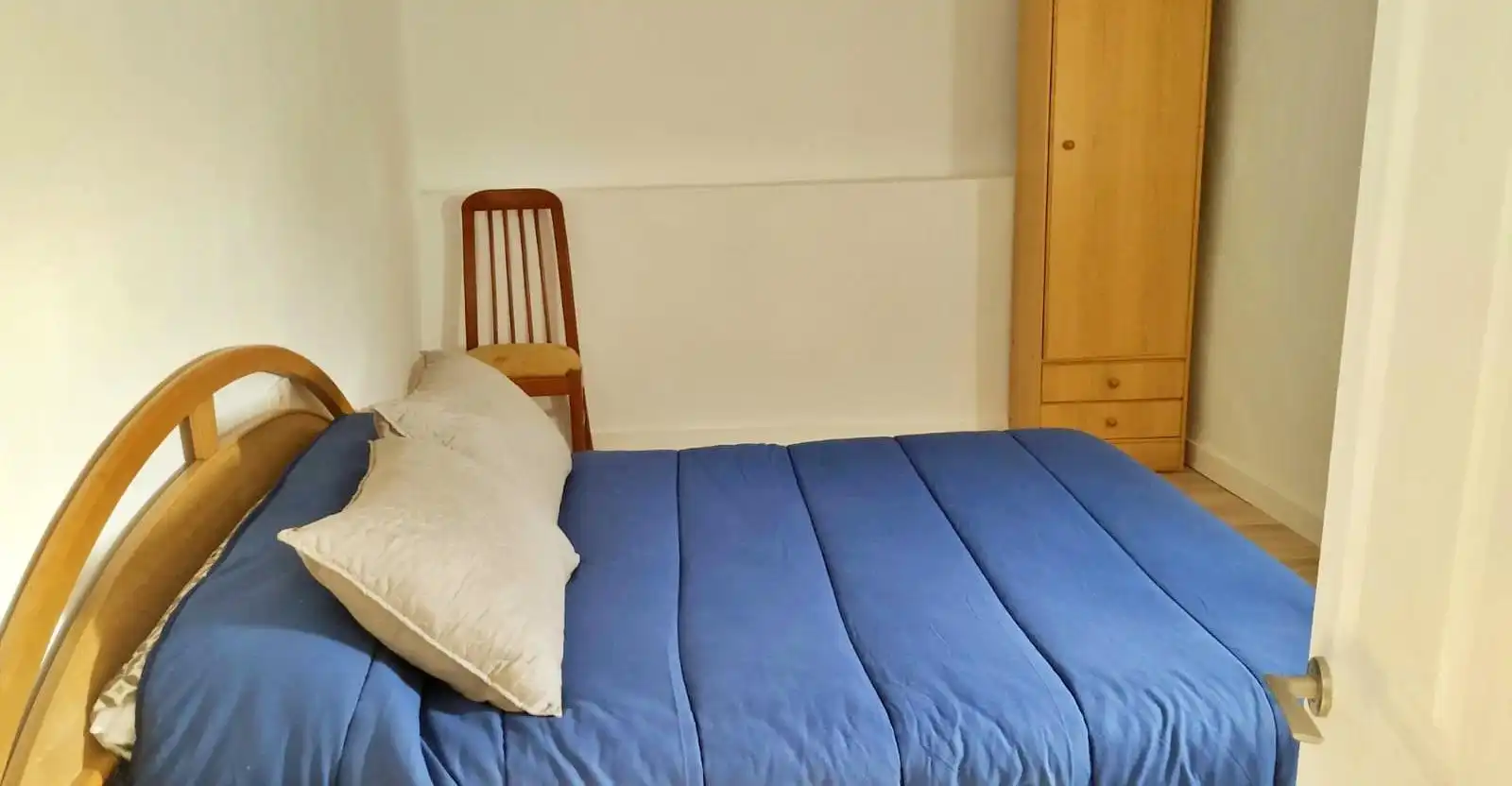 Habitación de Casa o chalet en venta en Alcalá del Júcar con Aire acondicionado, Jardín privado y Terraza
