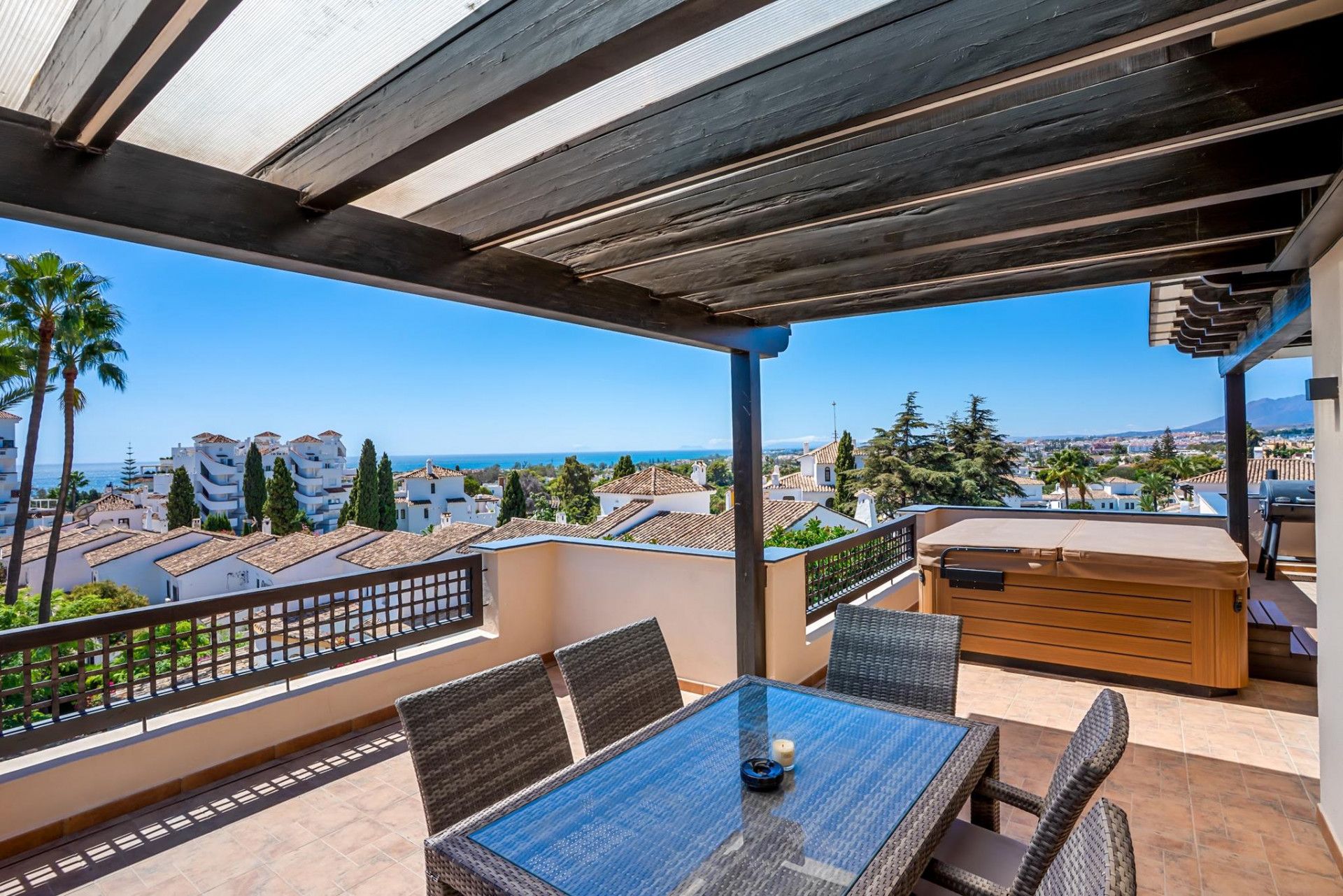 Terraza de Ático en venta en Marbella con Aire acondicionado, Terraza y Trastero
