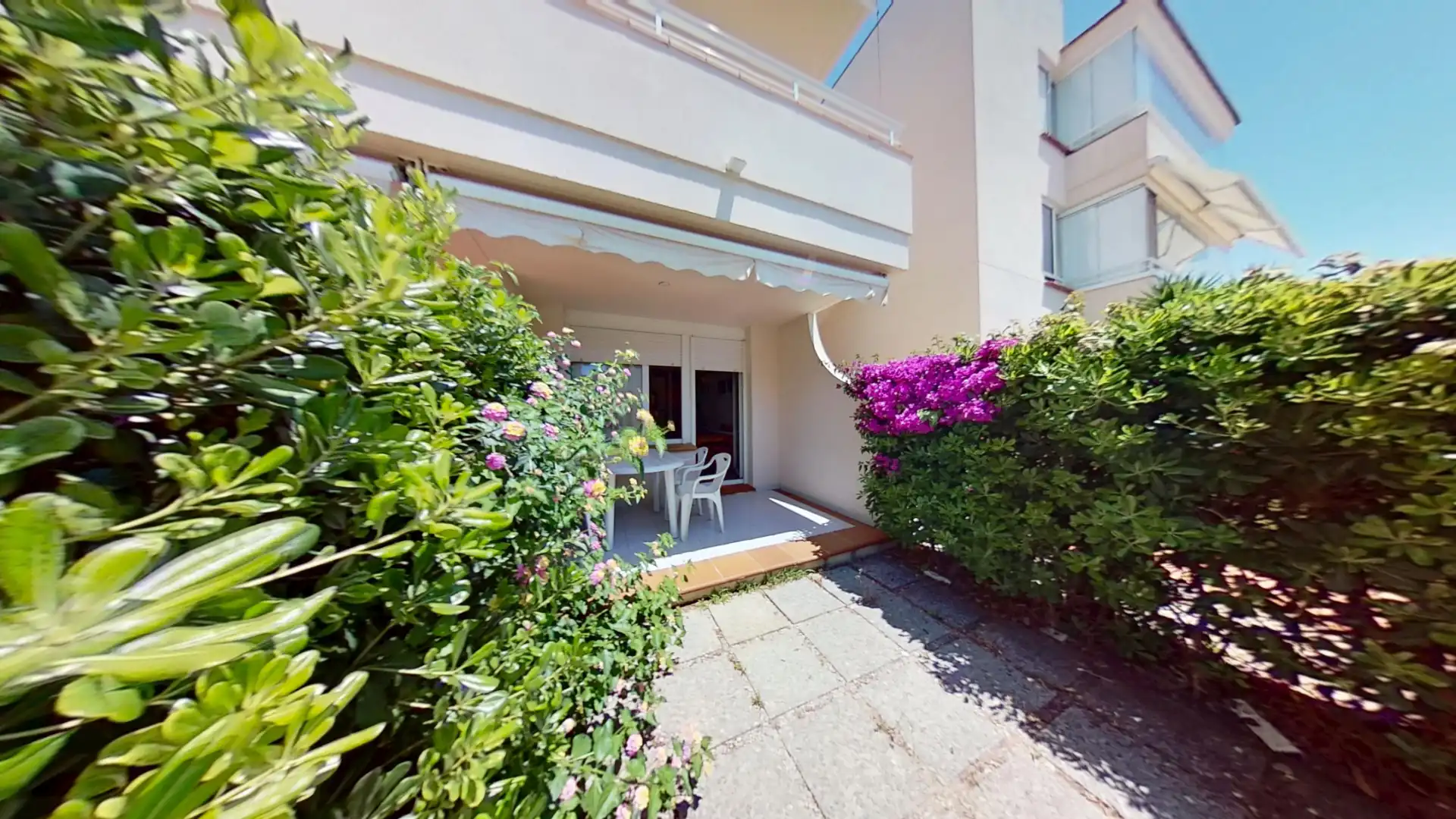Terrasse von Wohnungen zum Verkauf in Vinaròs mit Privatgarten, Terrasse und Möbliert