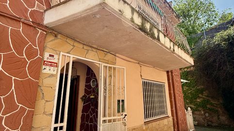 Foto 5 de Casa adosada en venda a Carrer del Trèvol, La Font d'en Fargues, Barcelona Capital