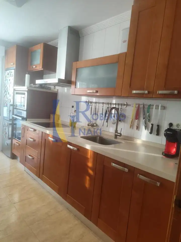 Kitchen of Flat for sale in Valencia de Don Juan  with Heating, Terrace and Storage room